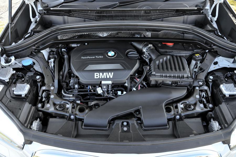  BMW X1 xDrive2.5d xLine 2015 года  (UK) (фото 9 из 28)